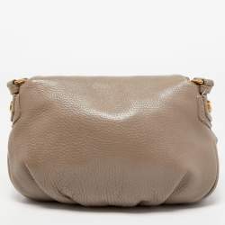 مملوكة مسبقًا Marc by Marc Jacobs Taupe Leather Classic Q Natasha Crossbody Bag