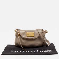 مملوكة مسبقًا Marc by Marc Jacobs Taupe Leather Classic Q Natasha Crossbody Bag