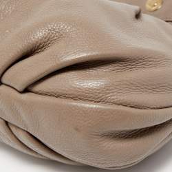 مملوكة مسبقًا Marc by Marc Jacobs Taupe Leather Classic Q Natasha Crossbody Bag