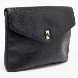 مملوكة مسبقًا Marc by Marc Jacobs Black Ostrich Embossed Leather Flap Oversized Clutch