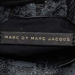 Pre Owned Marc by Marc Jacobs Tri Color Snakes Print Leather Bucket Bag