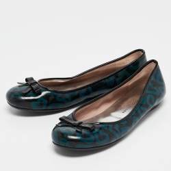 Marc by Marc Jacobs Blue/Black Heart Patent Leather Bow Ballet Flats Size 36