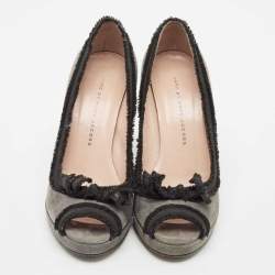 Marc by Marc Jacobs Grey/Black Suede Bow Peep Toe Pumps Size 37