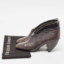 Marc by Marc Jacobs Grey Leather and Velvet V Ankle Length Boots Size 37