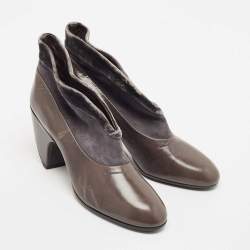 Marc by Marc Jacobs Grey Leather and Velvet V Ankle Length Boots Size 37