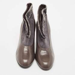 Marc by Marc Jacobs Grey Leather and Velvet V Ankle Length Boots Size 37