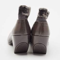 Marc by Marc Jacobs Grey Leather and Velvet V Ankle Length Boots Size 37