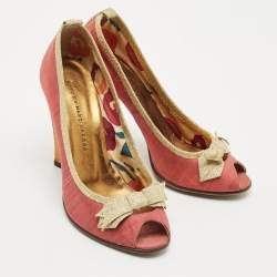 Pre Owned Marc by Marc Jacobs Gold/Red Canvas Bow Peep Toe Pumps Size 37