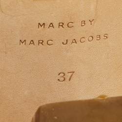 Pre Owned Marc by Marc Jacobs Beige Leather T-Strap Buckle Sandals Size 37