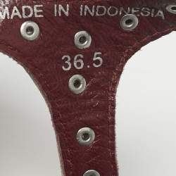 Pre Owned Marc by Marc Jacobs Silver Leather Gena Studded Ankle Strap Flat Sandals Size 36.5