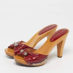 مملوكة مسبقًا Marc by Marc Jacobs Size 39 Red Patent Leather Slide Clog