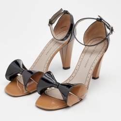 Pre Owned Marc by Marc Jacobs Black/Beige Patent Leather Bow Ankle Strap Sandals Size 41