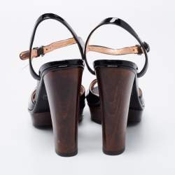 مملوكة مسبقًا Marc by Marc Jacobs Black Patent Leather Ankle Strap Platform Sandals Size 37