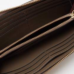 Pre Owned Marc Jacobs Khaki Green Leather Snapshot Zip Around Wallet