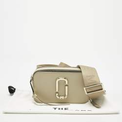 Pre Owned Marc Jacobs Beige Patent Leather Snapshot Camera Crossbody Bag