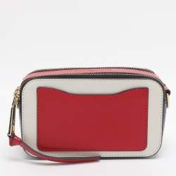 مملوكة مسبقًا حقيبة كروس كاميرا مارك جاكوبس بيج جلد لامع