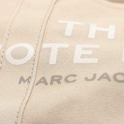 مملوكة مسبقًا Marc Jacobs The Tote Small Beige Canvas Bag