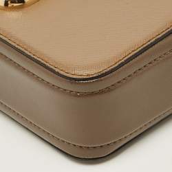 Pre Owned حقيبة كروس مارك جاكوبس سنابشوت جلد لامع بني/أبيض فاتح