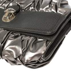 Mark Jacobs  Metallic/Grey Gathered Coated Canvas and Leather Pushlock Clutch 