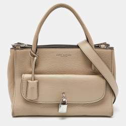 Pre Owned Marc Jacobs Beige Leather Lock That Tote