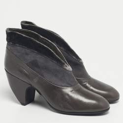 Pre Owned حذاء كاحل مارك جاكوبس جلد ومخمل رمادي مقاس 37