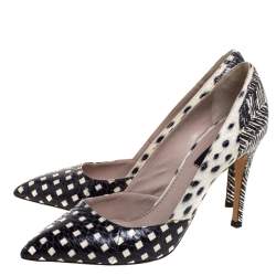 Marc Jacobs White / Black Printed Python Pointed Toe Pumps Size 39