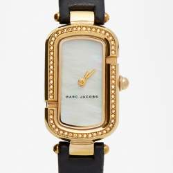 Pre Owned Marc By Marc Jacobs Mother Of Pearl Gold Plated Stainless Steel Leather The Jacobs MJ1495 Women's Wristwatch 20 mm