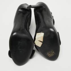 Marco de vincenzo Black Leather and Patent Cap Toe Triple Bow Pumps Size 39