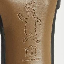 مملوكة مسبقًا Marni Size 38 Black Leather Ankle Strap Pointed Toe Pumps