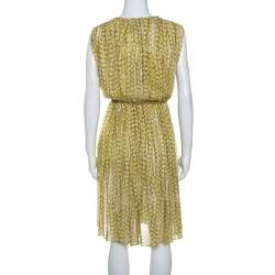 Pre Owned Max Mara Yellow Printed Silk Pleated Sleeveless Dress M