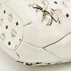 مملوكة مسبقًا MCM White Visetos Coated Canvas and Leather Buckle Hobo