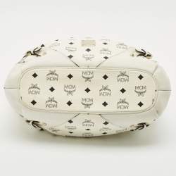 مملوكة مسبقًا MCM White Visetos Coated Canvas and Leather Buckle Hobo