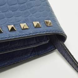 مملوكة مسبقًا MCM Studded Blue Croc Embossed Leather Shoulder Bag