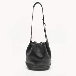 مملوكة مسبقًا MCM Black Logo Studded Leather Drawstring Bucket Bag