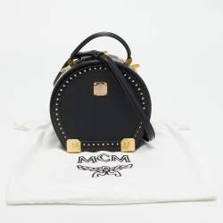 مملوكة مسبقًا MCM Black Studded Berlin Black Coated Canvas Round Bag
