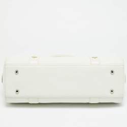 مملوكة مسبقًا MCM Enamel Logo White Leather Zip Satchel