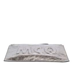 Pre Owned MCQ by Alexander McQueen Metallic Silver Leather Wristlet Clutch