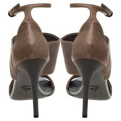 Pre Owned صندل أليكساندر ماكوين جلد نقشة التمساح رصاصي و بني مقاس 39