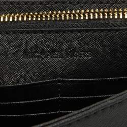 Pre Owned Michael Kors Black Leather Jet Set Flap Crossbody Bag