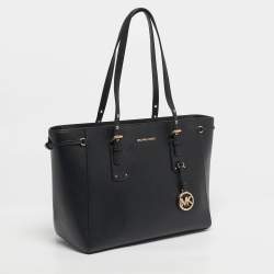 Pre Owned Michael Kors Black Leather Medium Voyager Tote