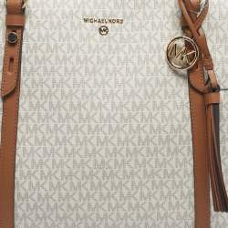 Pre Owned Michael Kors Vanilla/Brown Signature Coated Canvas Large Sullivan Tote