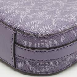 Pre Owned Michael Kors Lilac Signature Coated Canvas and Leather Jet Set Charm Crossbody Bag