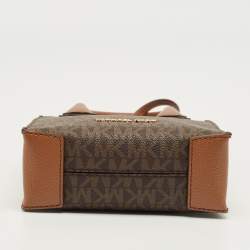 Pre Owned Michael Kors Two Tone Brown Signature Coated Canvas XS Mercer Tote
