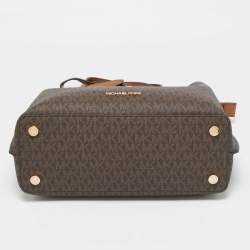 مملوكة مسبقًا Michael Kors Emilia Large Brown Signature Coated Canvas Satchel