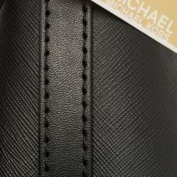 مملوكة مسبقًا Michael Kors Jet Set Travel Black Leather Crossbody Bag