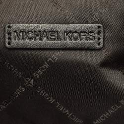مملوكة مسبقًا Michael Kors Jet Set Travel Black Leather Crossbody Bag
