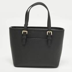 مملوكة مسبقًا حقيبة مايكل كورس جيت سيت ترافيل جلد أسود صغير جدًا