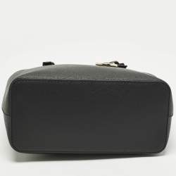 مملوكة مسبقًا حقيبة مايكل كورس جيت سيت ترافيل جلد أسود صغير جدًا