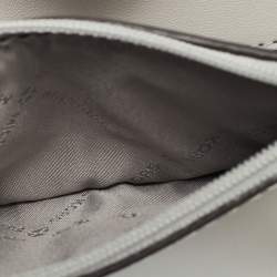 مملوكة مسبقًا محفظة مايكل كورس جرينتش جلد فضي منقوش كروك ثلاثية الطيات