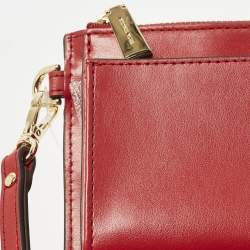 Pre Owned محفظة مايكل كورس جيت سيت مزدوجة السحاب حمراء شعارية كانفاس مقوى بحمالة يد